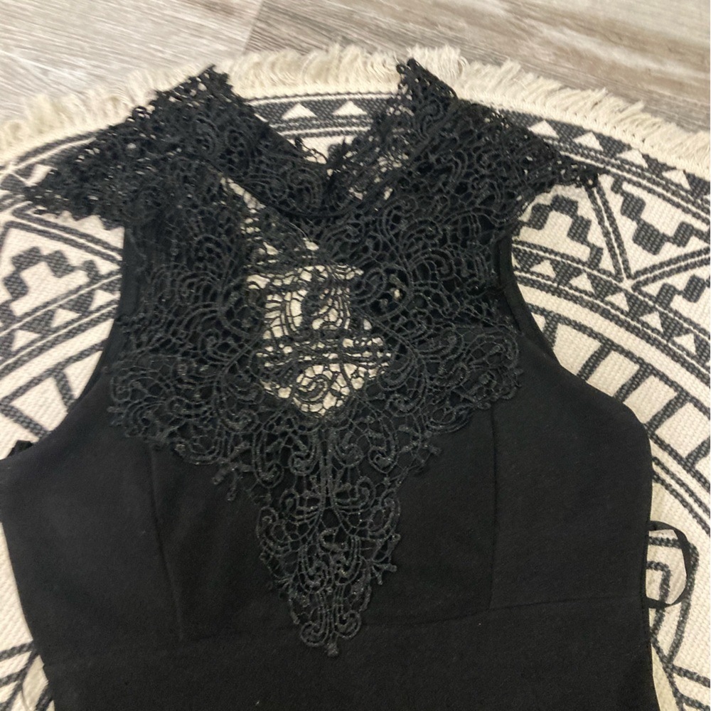 Stunning le chateau black formal dress - Picture 5 of 8
